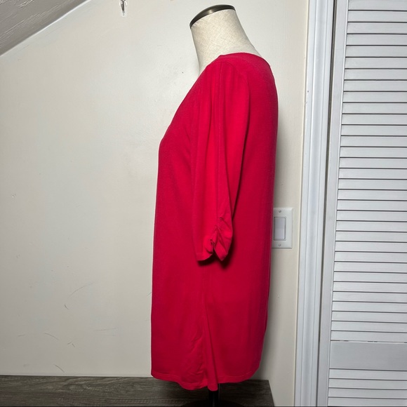 WHBM Red Pleated Scoop-Neck Tee with Cutout, Size M - Picture 3 of 12